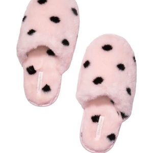 Victoria’s Secret slippers pink